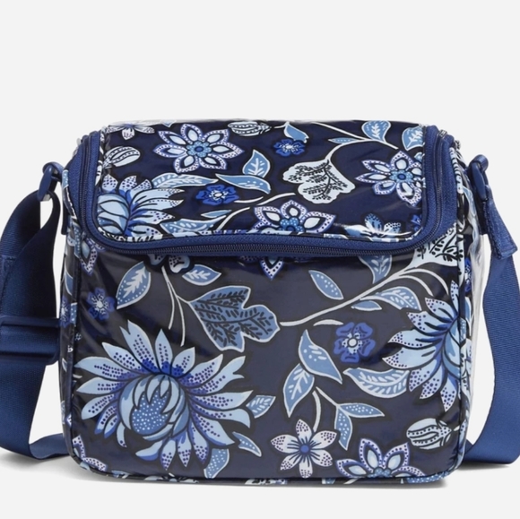Vera Bradley Other - VERA BRADLEY Stay Cooler - Tropics Tapestry